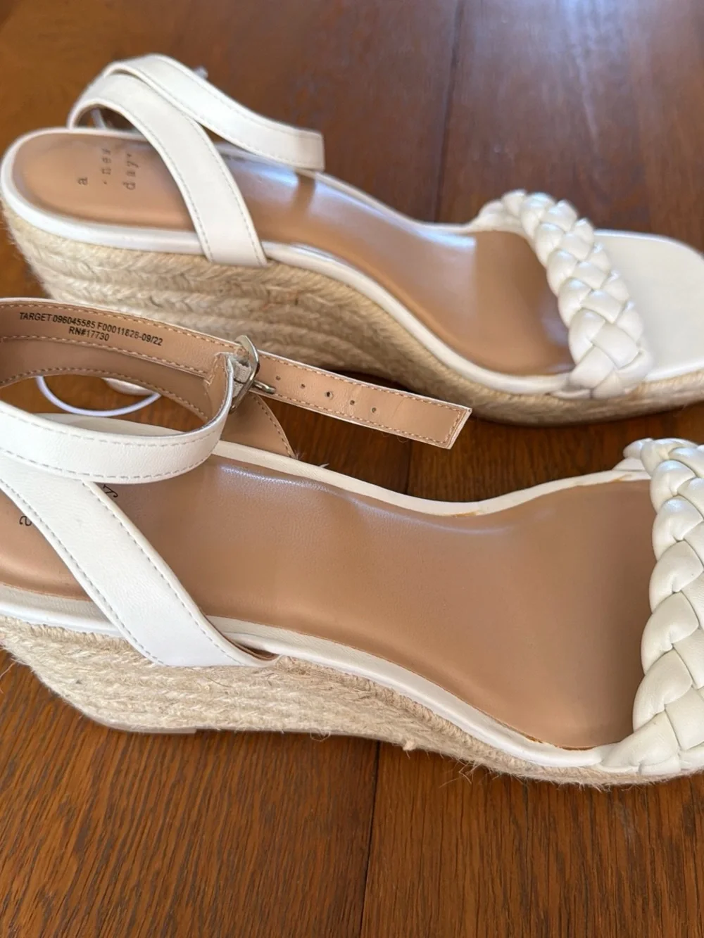 A New Day Size 11 Sandals NWOT